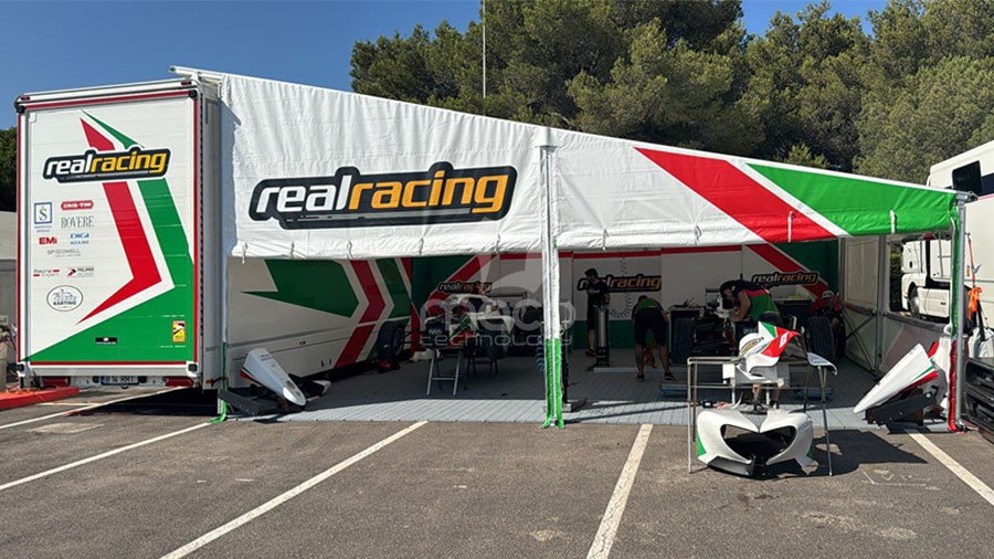 Tenda officina F4 - Real Racing